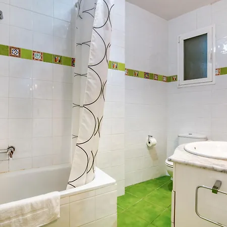 Lolos Apartment *